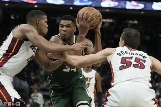 球队的首发 球队的首发