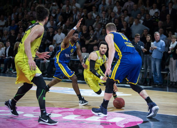 员本田圭佑 员本田圭佑