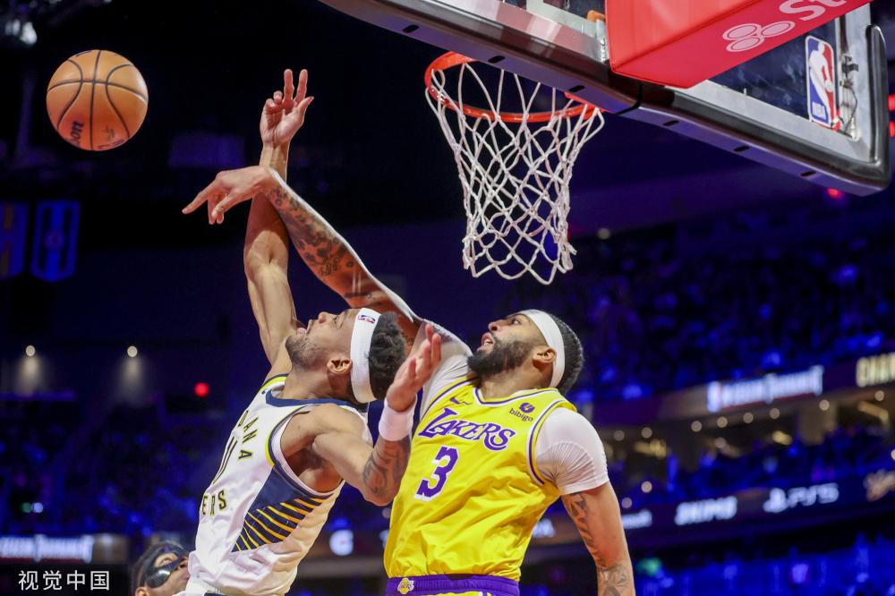 詹姆斯与欧 詹姆斯与欧